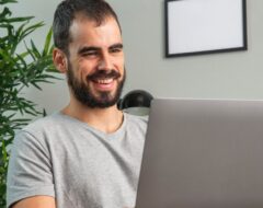 Benefícios da terapia online para brasileiros que vivem fora - Fernanda Felisbino - Psicóloga