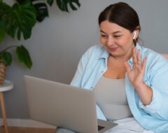 Como o atendimento psicológico online ajuda brasileiros no exterior - Fernanda Felisbino - Psicóloga